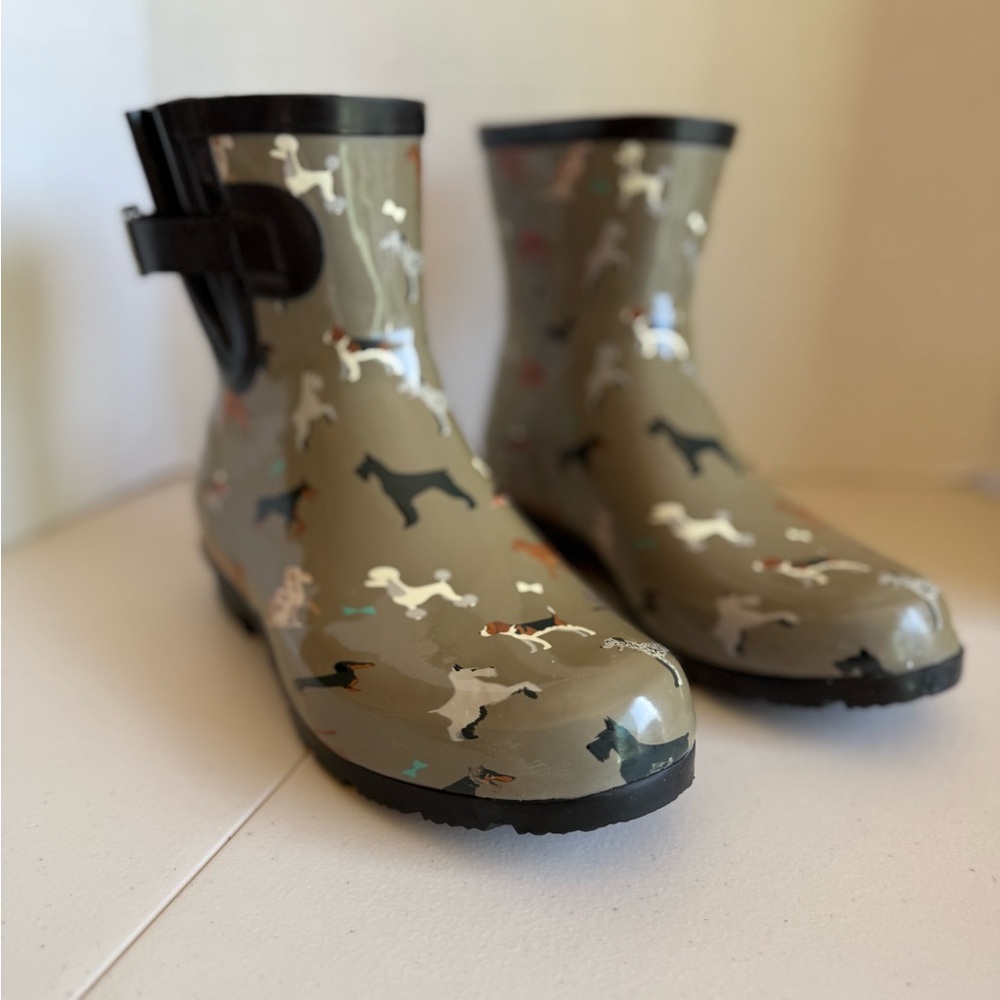 Droplet Patterned Waterproof Rain Boots